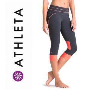 Athleta | Capri Leggings. EUC. Size XS